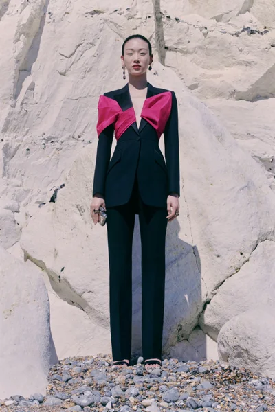 Look 25